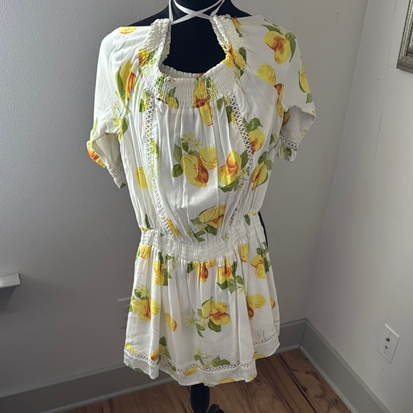 Saks Fifth Avenue Off the shoulder bell short sleeves dress romper Sz M - Picture 2 of 8